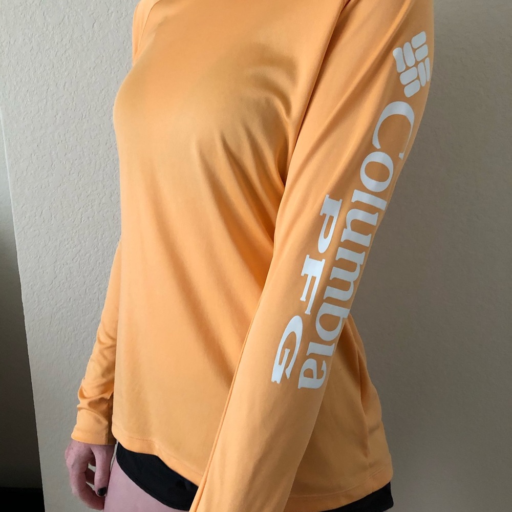 Columbia orange dry fit long sleeve with hood